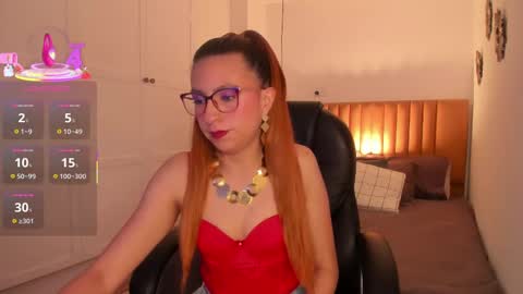 Snapshot of fer_angel_ chatting on February 2025 12:44:02 PM Fernanda online show from February 2025 12:44:02 PM
