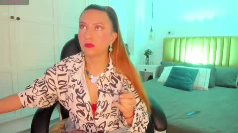 Snapshot of fer_angel_ chatting on February 2025 01:02:01 PM Fernanda online show from February 2025 01:02:01 PM