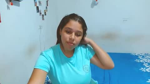 fernanda_07 online show from September 2025 06:07:01 PM