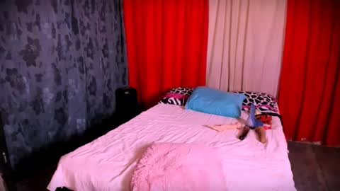 fernanda online show from February 2025 03:21:01 PM