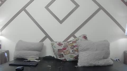 Fernandaclar online show from April 2026 03:28:01 PM