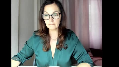 Snapshot of fey_bb chatting on December 2024 07:06:02 AM Milana online show from December 2024 07:06:02 AM