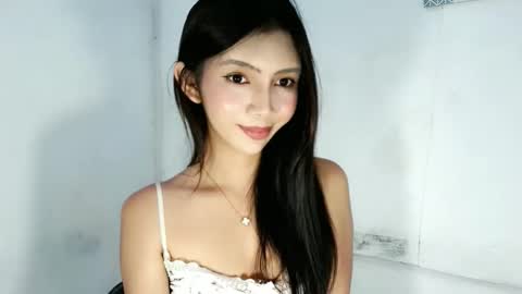 feyaaa online show from April 2026 04:22:01 AM