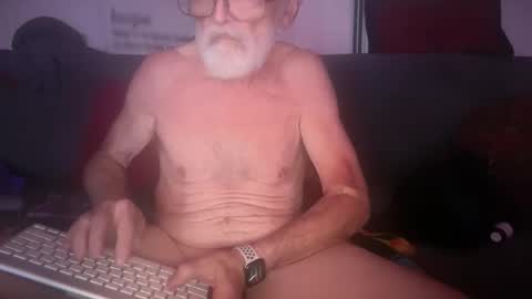 ff_pig online show from November 2025 09:11:02 AM