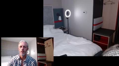 Snapshot of ffffffboi chatting on September 2025 06:09:02 PM Philip online show from September 2025 06:09:02 PM
