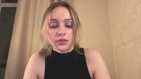 Snapshot of fflloowweerr chatting on January 2025 12:07:02 PM Lisa online show from January 2025 12:07:02 PM