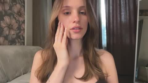 Lisa online show from April 2026 11:43:01 AM