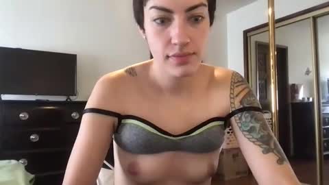 fgsammie online show from October 2025 05:54:02 PM