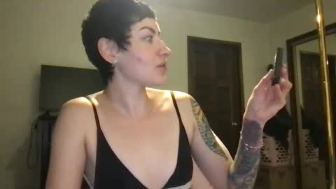 fgsammie online show from October 2025 05:37:01 AM