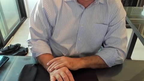 Snapshot of fhetzl chatting on October 2025 10:25:02 PM fhetzl online show from October 2025 10:25:02 PM