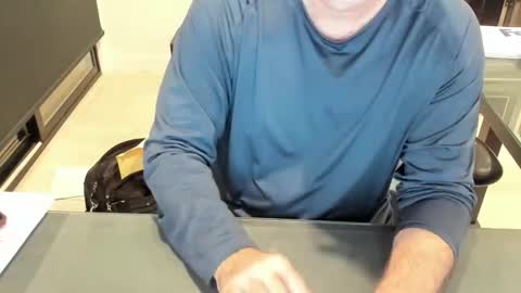 Snapshot of fhetzl chatting on November 2025 02:21:01 AM fhetzl online show from November 2025 02:21:01 AM