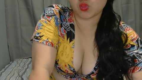 fhwilloughbyxx online show from April 2026 06:36:01 AM