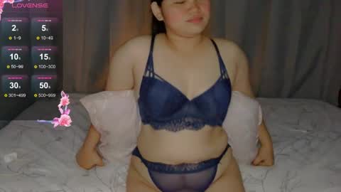 fhwilloughbyxx online show from April 2026 07:07:02 PM