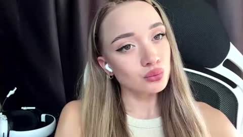 Snapshot of fidelagrantz chatting on June 2026 08:14:02 AM Eva online show from June 2026 08:14:02 AM