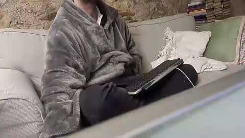 Fid online show from December 2024 10:15:01 PM