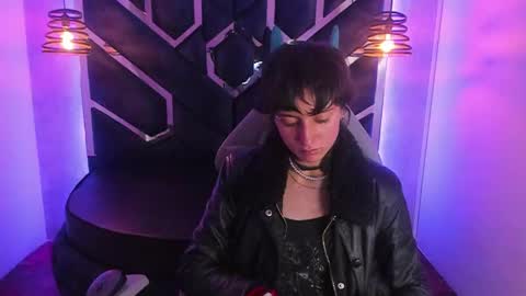   online show from December 2024 05:42:02 PM