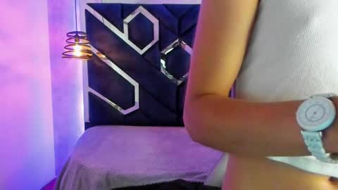   online show from December 2024 12:01:02 PM