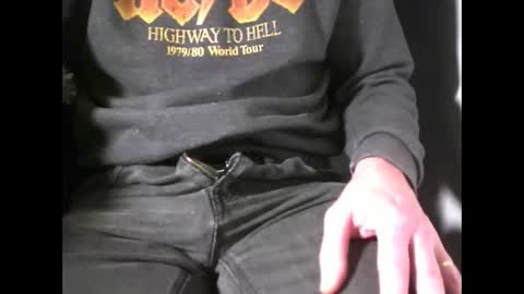 fifi010203 online show from December 2025 07:15:02 AM