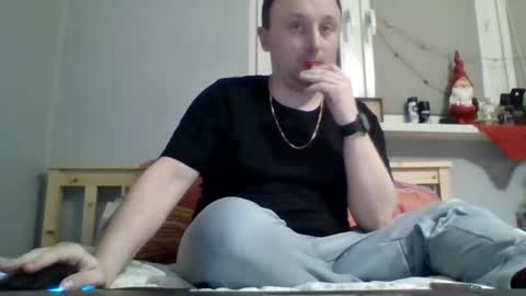 Snapshot of filipek757 chatting on January 2025 09:43:02 PM filipek757 online show from January 2025 09:43:02 PM