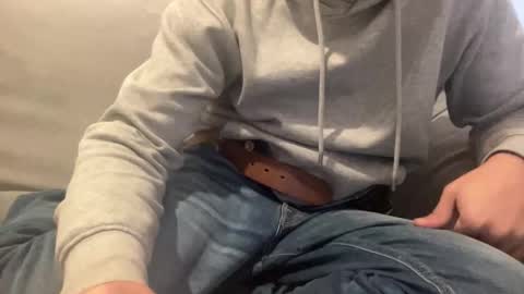 filouxx70 online show from October 2025 05:00:01 PM