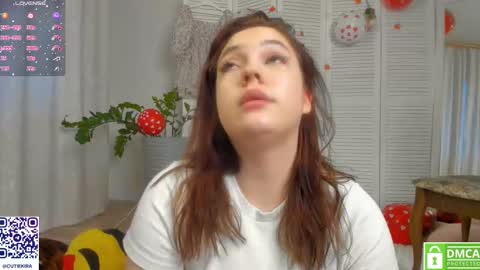 Snapshot of final_fantase chatting on February 2025 04:15:01 AM Kira gift fo joining the fan club -- personal telegram hot photo online show from February 2025 04:15:01 AM
