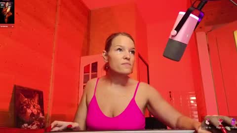Snapshot of findom_lady_shine chatting on April 2026 07:04:01 PM Lady online show from April 2026 07:04:01 PM