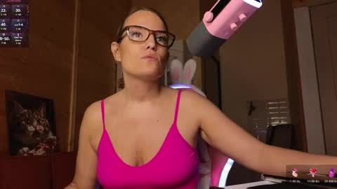 Snapshot of findom_lady_shine chatting on May 2026 09:56:02 PM Lady online show from May 2026 09:56:02 PM