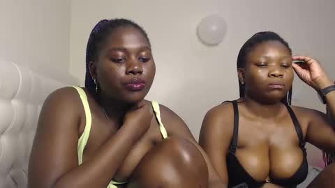 melanie online show from September 2025 02:15:02 AM