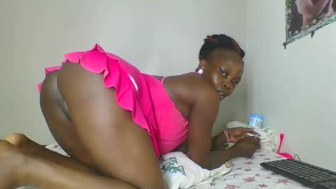 caro online show from October 2025 07:57:02 PM