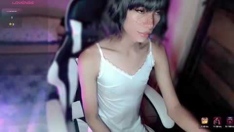 fineboii_rey18 online show from February 2026 06:44:01 AM