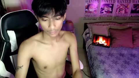 Snapshot of fineboii_rey18 chatting on May 2026 09:58:01 AM fineboii_rey18 online show from May 2026 09:58:01 AM