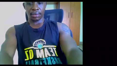 Snapshot of fineebony chatting on May 2026 06:54:02 AM HOT AND SWEET online show from May 2026 06:54:02 AM