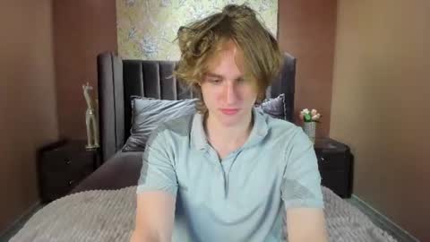 Snapshot of finnbev chatting on June 2026 07:35:02 PM finnbev online show from June 2026 07:35:02 PM
