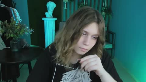 fiora online show from December 2024 12:06:01 PM