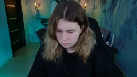 fiora online show from December 2024 05:12:01 AM