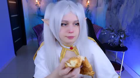 fiora online show from December 2024 03:10:01 PM