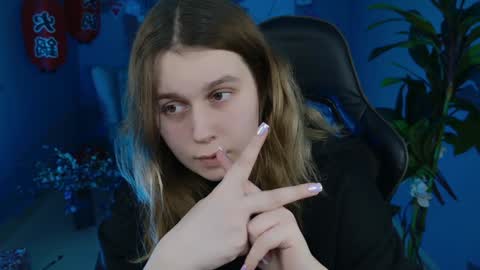 fiora online show from December 2024 02:33:01 PM