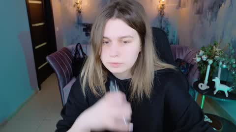 fiora online show from January 2025 12:09:02 PM