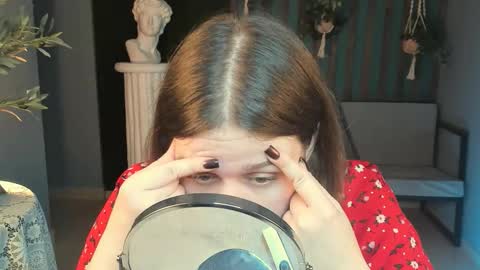 fiora online show from November 2025 05:40:01 AM