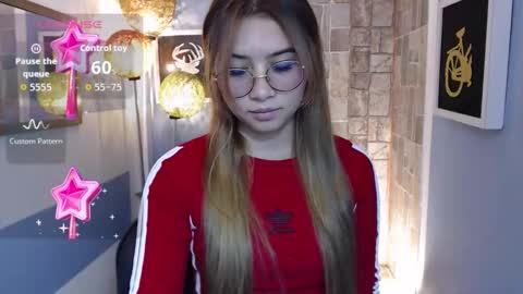 Snapshot of fiorellaa_delsd chatting on October 2025 03:22:02 PM Fiorellaa online show from October 2025 03:22:02 PM