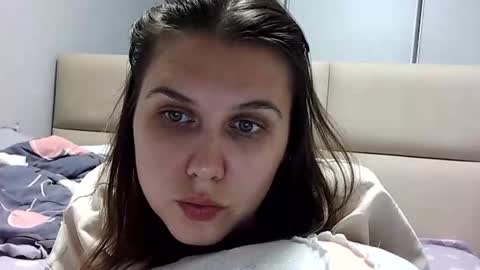 Sara online show from October 2025 07:04:02 PM