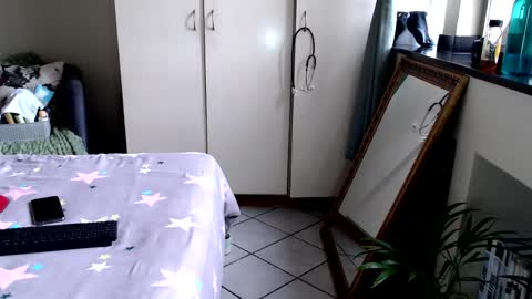 fitblair66_ online show from November 2025 01:00:02 PM