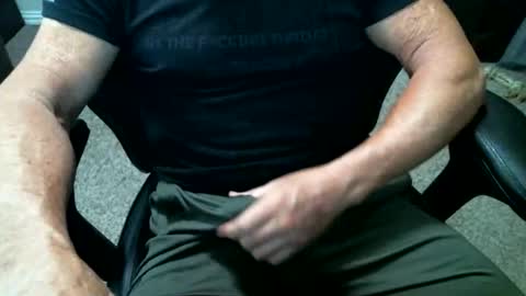 fitguy40 online show from May 2026 08:25:02 PM