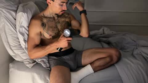 Snapshot of fitjacques chatting on June 2026 02:13:02 AM fitjacques online show from June 2026 02:13:02 AM