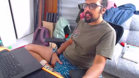 fizz6572 online show from October 2025 07:50:01 AM