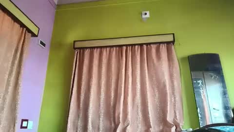 Snapshot of fizz_04_fun chatting on June 2026 04:15:01 AM Ur BoyToy online show from June 2026 04:15:01 AM