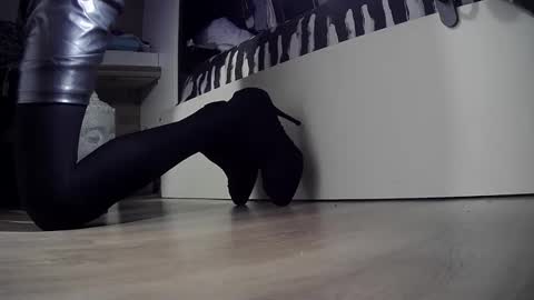 flakoyflaki online show from October 2025 10:10:01 PM