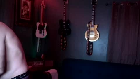 Flannel Dong online show from October 2025 11:10:02 AM