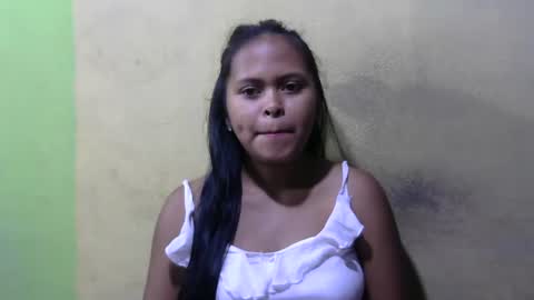 Snapshot of fleurtess_xx chatting on May 2026 04:07:01 AM Claire online show from May 2026 04:07:01 AM
