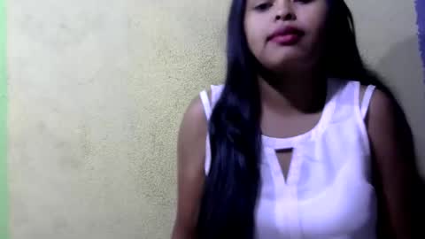 Snapshot of fleurtess_xx chatting on June 2026 03:56:02 AM Claire online show from June 2026 03:56:02 AM